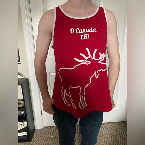 Red and white Canadian top with adorable moose print - Picture 1 of 2